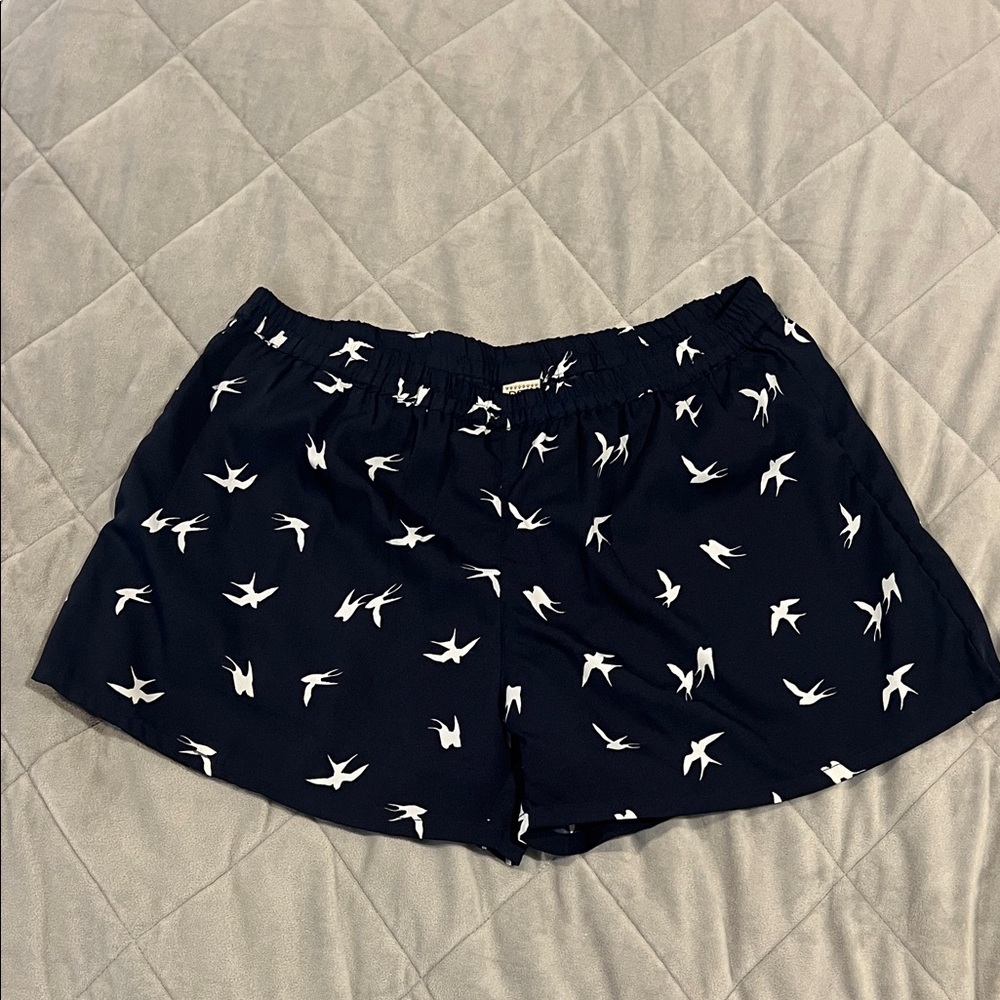 Lightweight Navy Shorts, White Bird Print